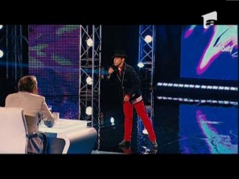 Laurentiu Barzoi: Un dandy care vrea sa "rupa in bucati" juriul