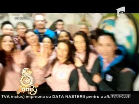 Ce frumos! Reginele Europei, salut triumfător pentru Răzvan și Dani. Fetele de la CSM București iubesc dimiNEATZA!