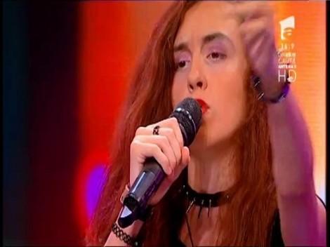 “M-ai surprins, stimată fiinţă!” Raluca Moldoveanu, rockeriţa de 16 ani care i-a “transformat” pe juraţi: “Ai vocea pusă pe bigudiuri”