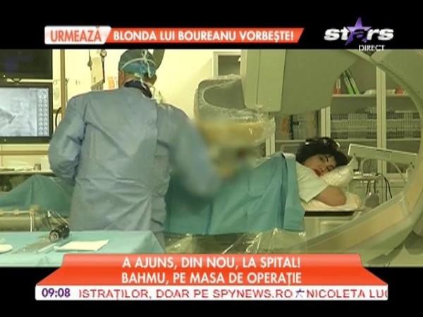 Clipe dificile! Adriana Bahmuţeanu a ajuns, din nou, pe masa de operaţie