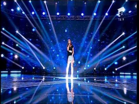 Carla’s Dreams, în juriu și pe scenă! Anastasia Organ: ”Am fost tot timpul bună la purtat măști!” Cei dragi n-au susținut-o, dar a demonstrat la X Factor că vocea o poate duce departe