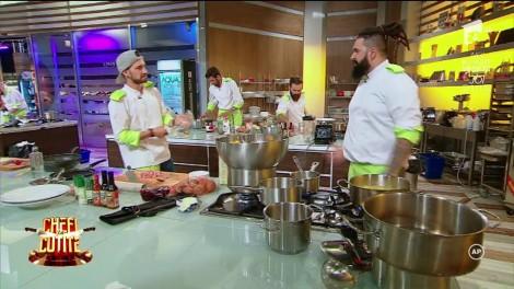 Şicane între concurenţii echipei mov şi cei din echipa verde! „Eu sunt un URS, mă tem eu de un biet IEPURAȘ?!”