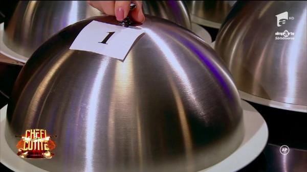 Sfecla și &rdquo;vietnameza&rdquo; au st&acirc;rnit hohote de r&acirc;s! Asiatica lui Scărlătescu a făcut exerciții de dicție &icirc;n bucătărie: &rdquo;Fesclă? Așa se zice?&rdquo;