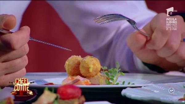 Scărlătescu, lăsat cu &rdquo;buza umflată&rdquo; de ceilalți doi chefi &icirc;n marea finală: &rdquo;Vă spun ceva, dar să nu vă supărați pe mine!&rdquo;