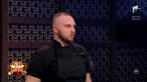 Încredere în sine cât cuprinde, un preparat senzaţional şi un pariu pierdut între chefi: Iulian Mitea a gătit pentru Roman Abramovici si Naomi Campbell şi acum vrea să câştige competiţia "Chefi la cuţite"