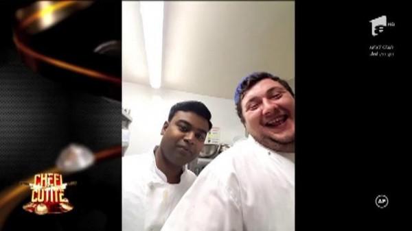 &Icirc;ncredere &icirc;n sine c&acirc;t cuprinde, un preparat senzaţional şi un pariu pierdut &icirc;ntre chefi: Iulian Mitea a gătit pentru Roman Abramovici si Naomi Campbell şi acum vrea să c&acirc;ştige competiţia "Chefi la cuţite"