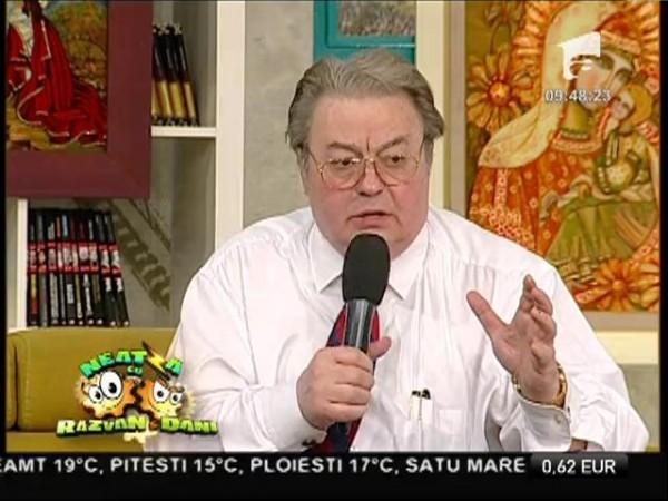 Vadim Tudor, așa cum NICIODATĂ nu l-ai mai văzut! Iată-l cum recită cu patos o poezie religioasă!