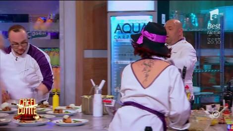 A curs sânge! Panica a cuprins bucătăria, după ce lui chef Scărlătescu i s-a făcut rău și s-a prăbușit la pământ