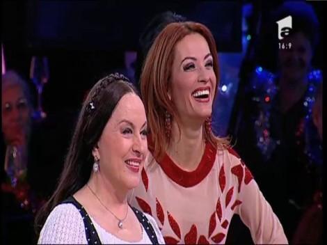 Marcel Pavel a intrat în rolul unei gheișe în noaptea de Revelion!