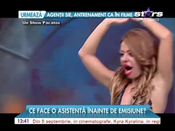 VIDEO! Ce face o asistentă &icirc;nainte de emisiune? Iat-o pe Ana Mocanu, &icirc;nainte de prima ediție din noul sezon "Un Show Păcătos