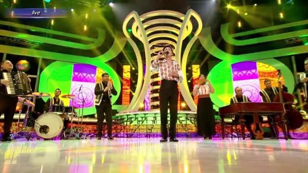 Populara e de bază...Daniel Max Dragomir ne-a arătat ce &icirc;nseamnă tradițiile și a fost un Dolănescu impecabil!