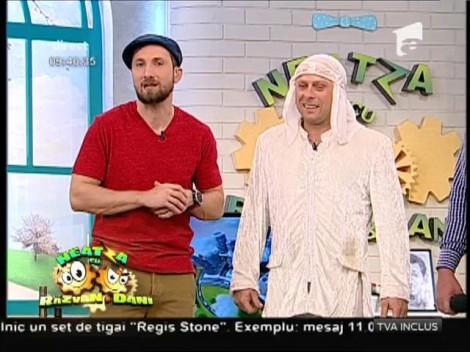 "Băi, e viu, se mișcăăă!" Răzvan, gata să plece din emisiune! Un crocodil de la circ, liber în platoul de la "Neatza"!