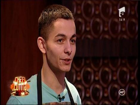 Când pasiunea nu cunoaște limite! Părăsit de părinți, acum visează să ajungă un bucătar de renume!