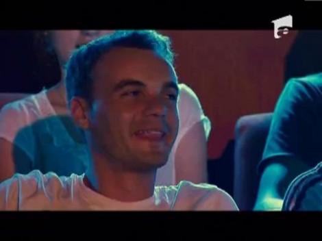 Cheloo: "Țîțe, Hagi, maieu"