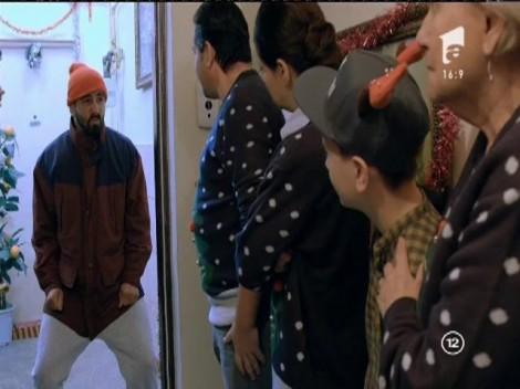 Au uitat de tradiții și n-au impresionat! Genul de colindători de care nu ai vrea să ai parte vreodată