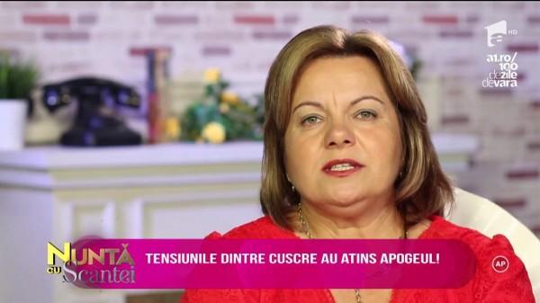 Cuscrele aprind sc&acirc;ntei, &icirc;n toiul pregatirilor de nuntă: "Sunt foarte nervoasă și foarte dezamăgită"