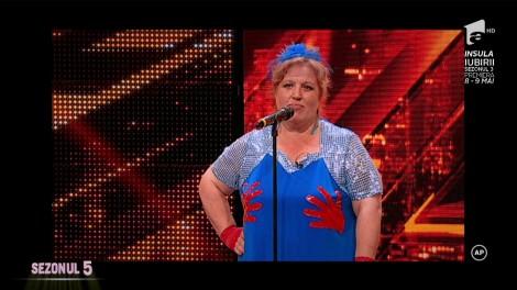 Ce momeeeent! Concurenta care a avut curaj să o spună: “Domnul Bănică Jr. este un bărbat SEXY”! Orelia Ciornea, o prezenţă care nu poate fi ignorată: "Ştefanică, eşti o dulce bombonică"