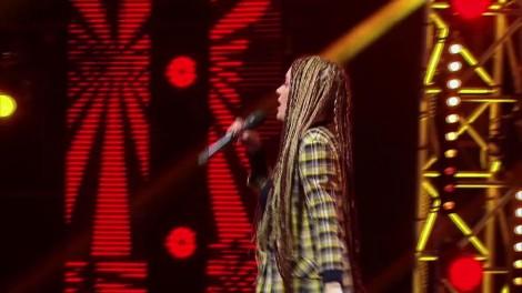 Miruna Ionescu a reușit să ia juriul prin surprindere și a smuls ropote de aplauze cu piesa "Sunt vagabondul vieții mele": "Ești un personaj"