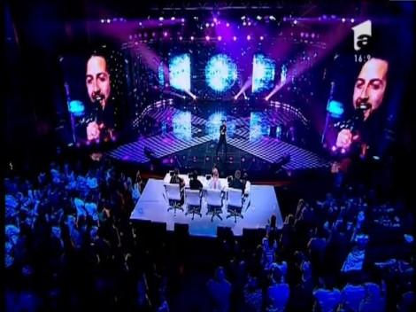 "Am zis că merg să iau două pâini. Doar tatăl meu ştie că sunt aici, dar el este sus". Mihai Lorin, atitudine, determinare și mult talent.  Jurata Delia a fost în picioare