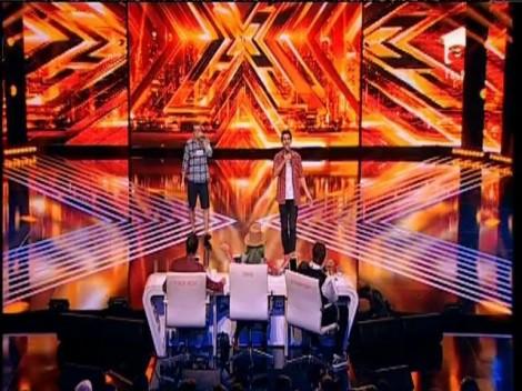 Au fugit din calea războiului cu ULTIMUL avion spre pace. Doi sirieni primesc șansa vieții lor la X Factor România