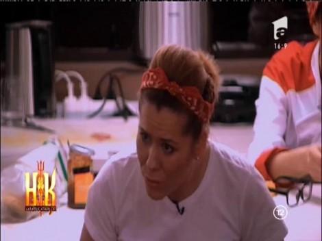 Iadul bucătarilor a intrat la apă! Certurile dintre fetele se lasă din nou cu pahare aruncate!