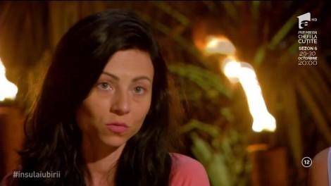 Ceremonia focului o face pe Cati să dezvăluie lucruri șocante despre Răzvan: "Tot ce a spus la casting au fost miniciuni!"