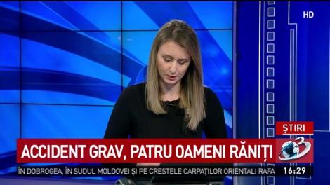 Accident grav în Sibiu: Sunt patru victime! Șoferul taxiului, prins între fiarele contorsionate ale mașinii