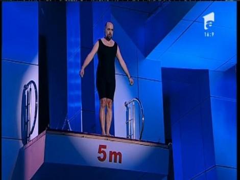 "Mă întorc la tine iar și iar, apă albastră"! Daniel Iordăchioae, cinci metri de platformă, un infinit de voce