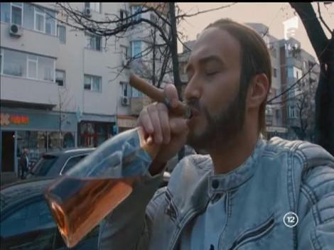 Regele fițelor a tamponat o mașină! Andrei Versace a oprit circulația în Dorobanți!