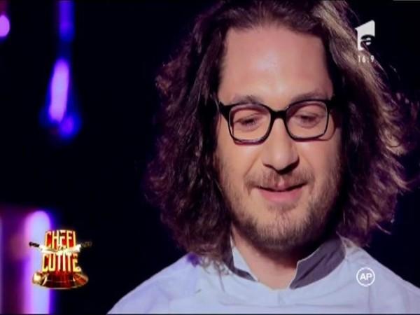 Bontea, &icirc;n lacrimi! Amintirile despre familie i-au răscolit sufletul lui chef Sorin, &icirc;n platoul &rdquo;Chefi la cuțite&rdquo;