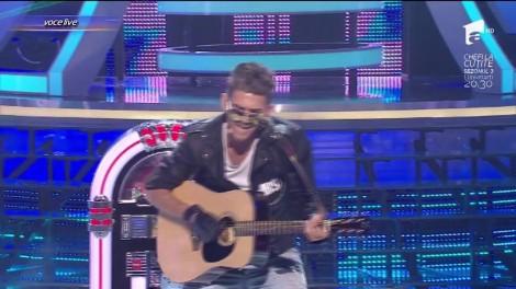 Cuza face senzație cu mișcările lui George Michael! Domnițele s-au îndrăgostit instant de o asemenea apariție sexy!