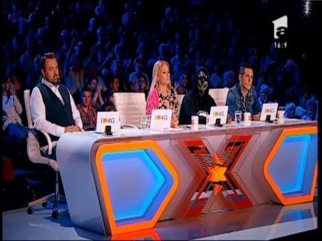 Fire rebelă şi talent cât cuprinde. La doar 14 ani, Letiţia Andreea a lăsat juriul mască. "Este impresionant ce am auzit". Hitul "How deep is your love", într-o variantă diferită