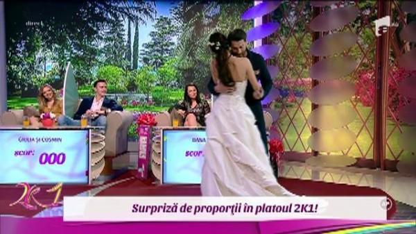 "2k1 s-a &icirc;mpreunat cu Acces Direct și a ieșit un cuplu frumos". Robert Popescu, DEZVĂLUIRE BOMBĂ, &icirc;n direct: "Este o fată superbă, cu ochi patrunzători, care m-a terminat"