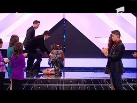 Iulia Manolache a revazut cateva din cele mai importante persoane din viata ei, pe scena X Factor