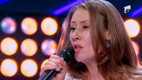 Marcela, doamna care l-a sensibilizat pe Cheloo până la... ghips!