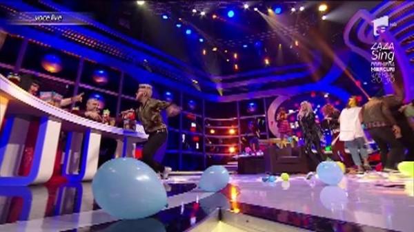 Ruby, Rubinita, c&acirc;t mai continui să ne uimești?! &Icirc;n travesti, cu părul blond, ochelari de soare, barbă și strungăreață, nici că te mai cunoaștem de undeva!