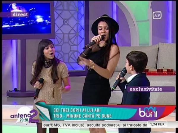 Tata ştie cel mai bine! "Trio-Minune", &icirc;n aplauze, pe scenă