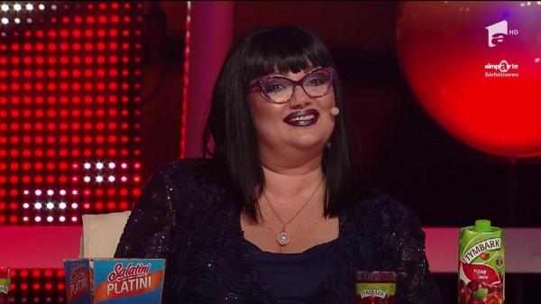 Folclorul nu putea lipsi &icirc;n această seară! Anda Adam &icirc;mbracă straie populare şi o aduce pe Maria Butaciu &icirc;n show-ul transformărilor