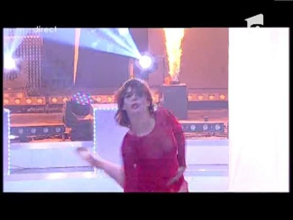 LADY IN RED: Andreea Popescu, senzationala in finala "Romania Danseaza"!