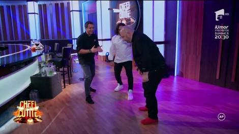 Hahaaa! Pupici cu sclipici?? Scărlătescu a mai pierdut un pariu și a fost pus să danseze: ”Am o căsuță mică, așa și așaaa. Atențiune, accelerăăăăm!”