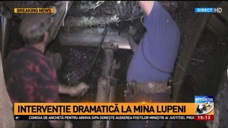 Surpare într-o galerie la Mina Lupeni. Trei mineri au fost daţi dispăruţi