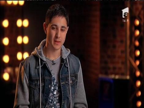 Terapie prin muzică. Dumitru Charbel, puștiul care a învins LEUCEMIA și a câștigat TALENTUL!