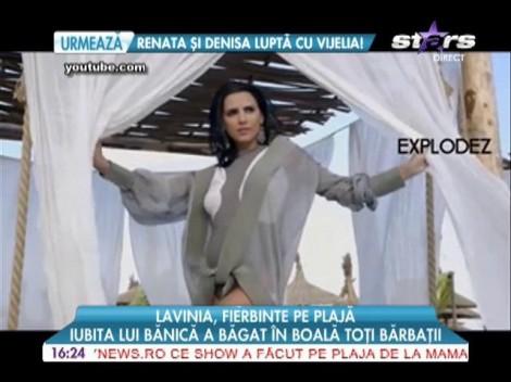 Internetul FIERBE! Lavinia, iubita lui Ştefan Bănică, SEXY pe plajă, în cel mai nou videoclip