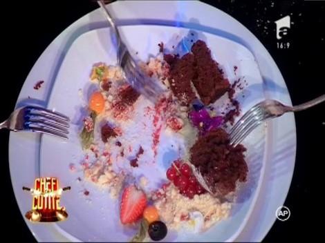 Fir de păr în farfurie și un desert complet ratat! Chefii: ”Ăsta e un dezastru!”