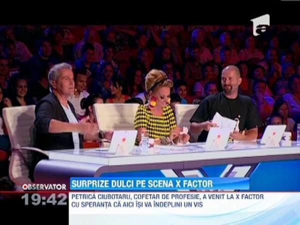 Surprize dulci pe scena X Factor: Un concurent vrea sa "mituiasca" juratii cu un tort