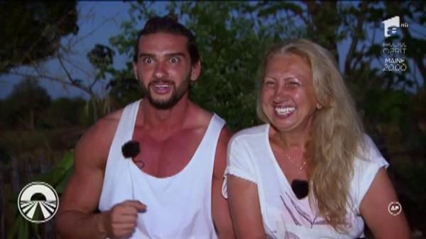 SEXY-TRACTORISTA! Daniela Crudu, aşa cum nu ai mai văzut-o: "Nu &icirc;mi &icirc;nchipuiam că aşa arată tractorul pe aici"