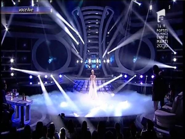 Doamne, ce apariție sexy! Jessie J pe scena de la &bdquo;Te cunosc de undeva&rdquo;! Amna a făcut show excepțional!