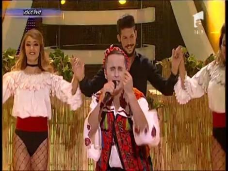 „Mie îmi place mândra mică, cea mai mică”,  zice Șerban Copoț deghizat în Radu Ille!