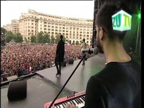 FORZA ZU. Băieți de băieți. Shift și Connect-R „au băgat mare” în Piața Constituției!