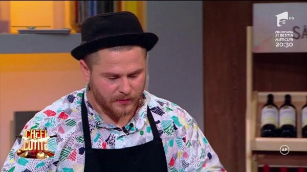 Pe noi ne-a cucerit! M&acirc;nuiește &bdquo;cuțitele&rdquo; la fel ca mingea de kendama! &bdquo;M&acirc;ncarea se atinge, se aude&nbsp;și se simte!&rdquo;